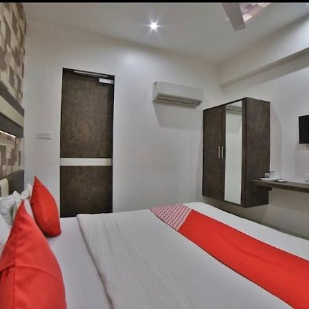 Hotel Green Apple Gandhinagar Dış mekan fotoğraf