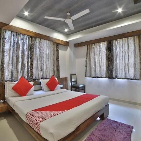Hotel Green Apple Gandhinagar Dış mekan fotoğraf
